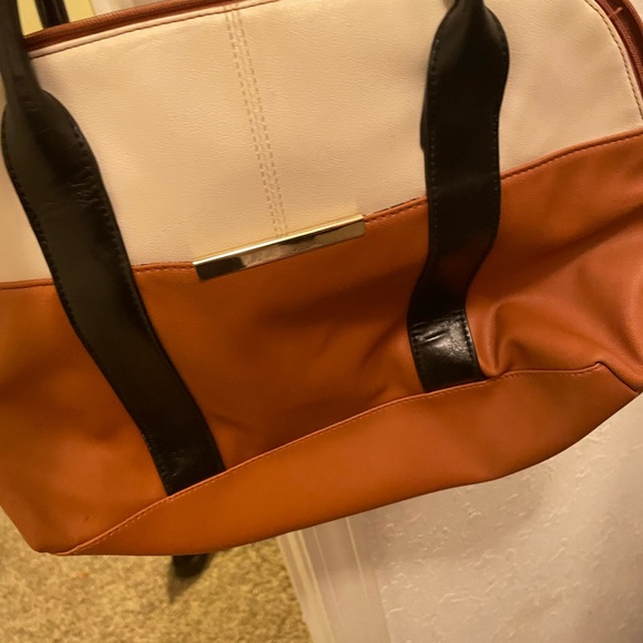 Hand bag - Picture 2 of 2